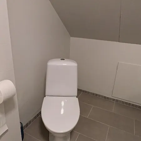 Innholdsrik Leilighet Med Hage * Stavanger