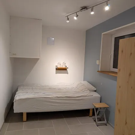 아파트 Innholdsrik Med Hage *